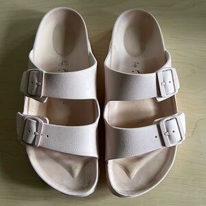 Birkenstock Arizona Essentials Size 39 (8-8.5) Light Pink